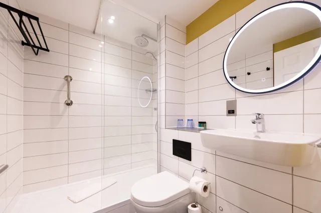 غرفة صغيرة بسرير مزدوج، Byron Hotel 5/7