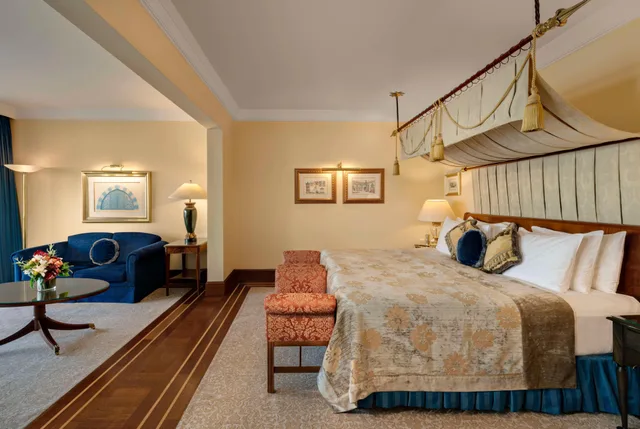 Deluxe, Twin Beds, Bosphorus View، Ciragan Palace Kempinski Istanbul 1/3