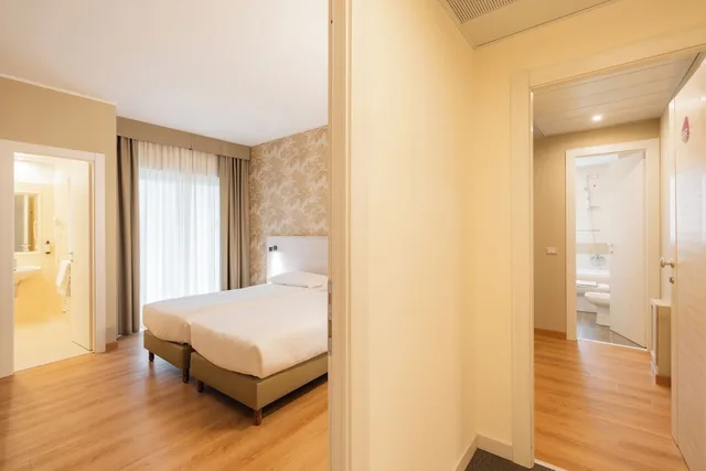 غرفة كومفورت بسرير مزدوج أو سريرين منفصلين بشرفة، Pineta Palace Roma 8/10