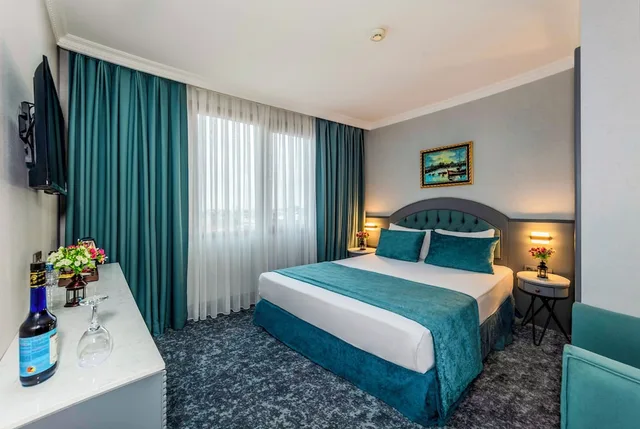 غرفة كلاسيكية بسرير كينج، Tilia Hotel 2/10