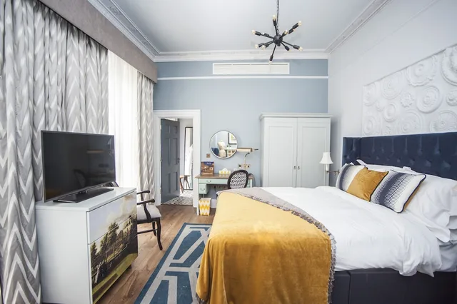 غرفة بريميوم بسرير فردي، HOTEL INDIGO BATH 1/8