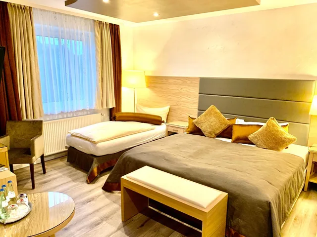 غرفة عائلية، Boutique Hotel Goldene Henne 2/5
