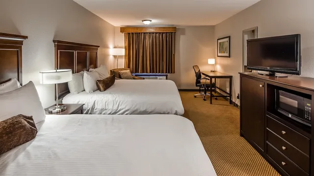 غرفة قياسية بسريرين كوين، Best Western Black Hills Lodge 6/9