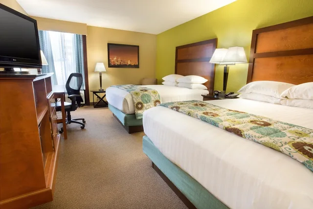 Deluxe, 2 Queen Beds, High Floor, Drury Inn & Suites Near the Galleria Houston 2/5
