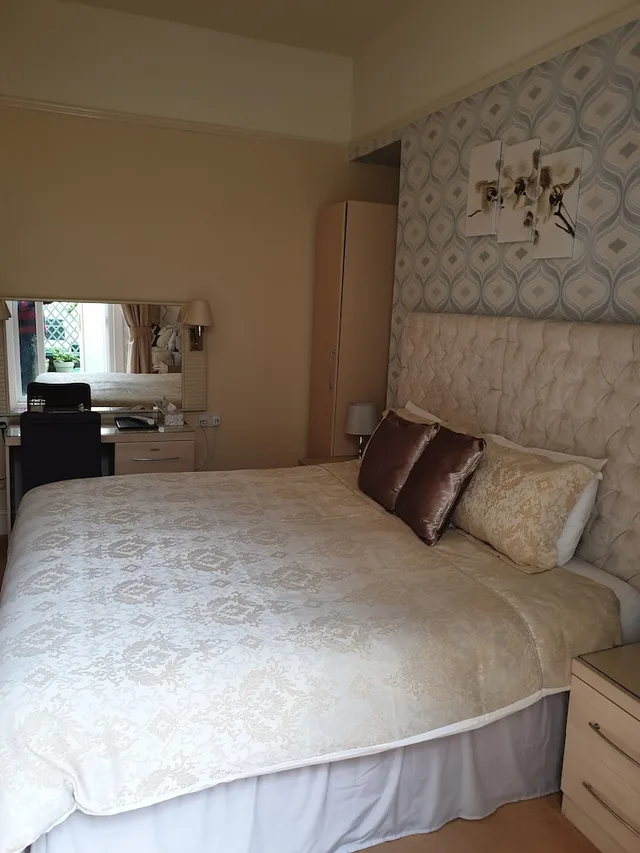 Deluxe, Twin Beds, King Bed, Ground Floor, The Sands 3/10
