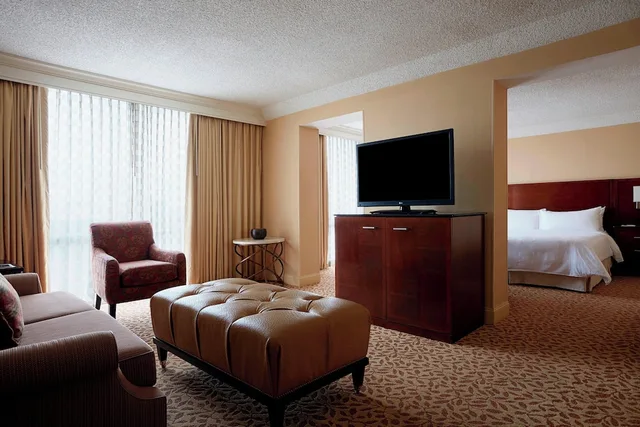 Concierge, King Bed، Stamford Marriott Hotel & Spa 4/6