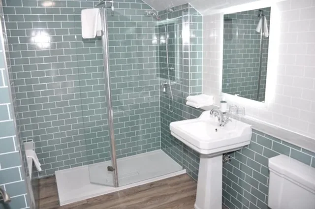 Family Suite, Queen Bed, Sofa, North West Castle Hotel 3/4