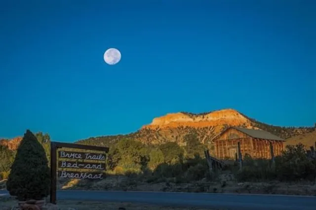 Bryce Trails Bed and Breakfast, Cedar City 37/50