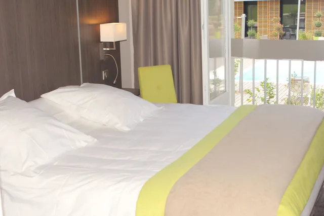 غرفة كلاسيكية بسرير مزدوج، Relais Du Silence Domaine La Charpiniere 4/4