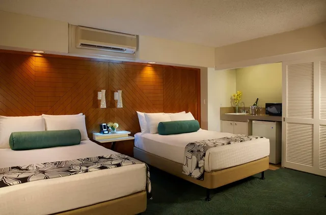 جناح كلوب بسرير مزدوج، Oasis Hotel Waikiki 1/4