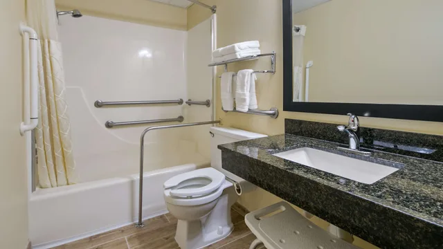 Standard, King Bed, Accessible, Best Western La Grande Hacienda 4/4