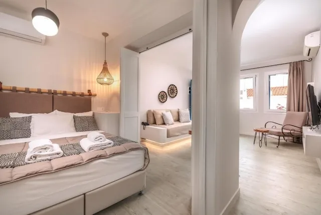 جناح سوبيريور بسريرين مزدوجين مع أريكة، Blue Bay Resort Village 3/6