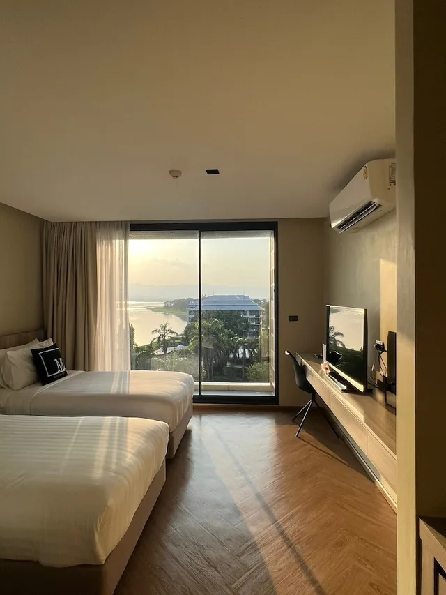 غرفة سوبيريور بسريرين منفصلين، M2 Hotel Waterside 1/4