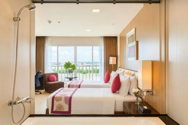 Plus, Deluxe, Double Bed, Amaranth Suvarnabhumi Hotel 3/3