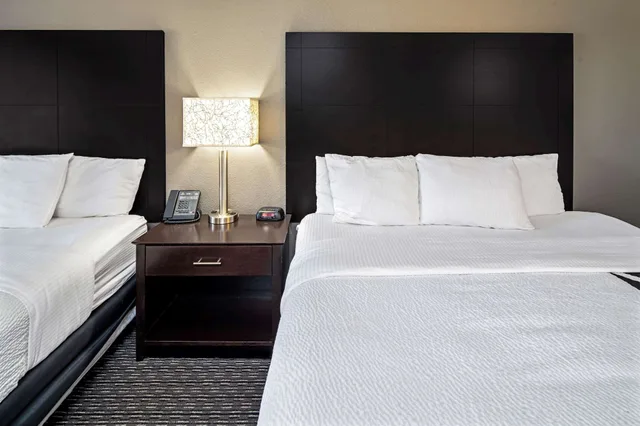 جناح عائلي بسريرين مزدوجين، Holiday Inn Express & Suites Anaheim Convention Center Area 5/6