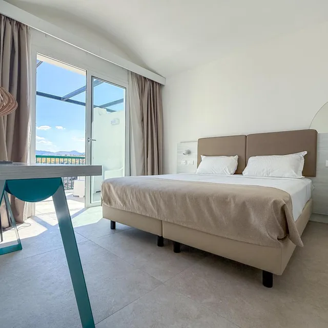 Room, Quadruple, Torre Normanna 1/6