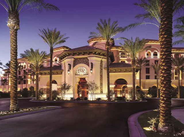 غرفة قياسية رباعية، Green Valley Ranch Resort Spa and Casino 2/2