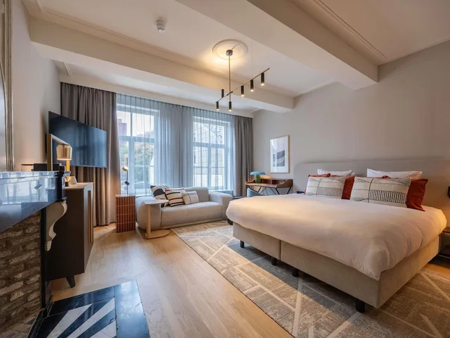 Junior Suite, Queen Bed, Hotel Maison Maastricht Centrum - Handwritten Collection 1/10