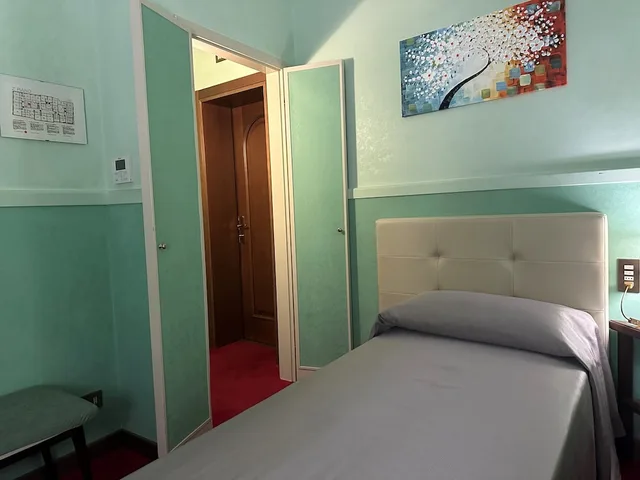 غرفة قياسية مفردة بسرير فردي، Hotel Roma 1/5