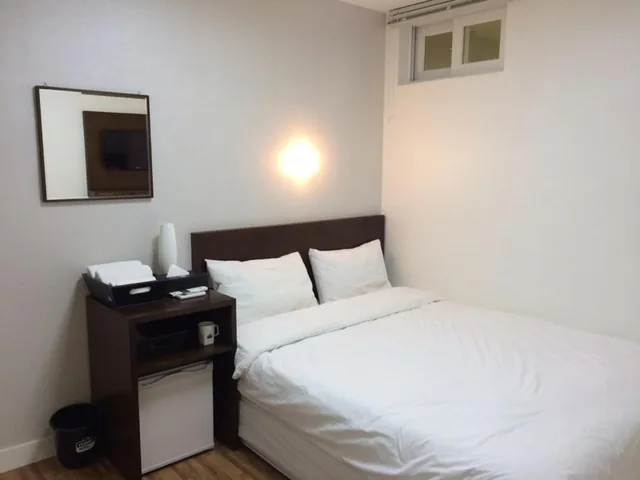 Economy, Double Bed, No Window, Private Bathroom، EKONOMY HOTEL HAEUNDAE 6/10