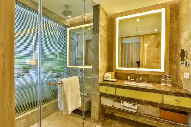 غرفة ديلوكس بسريرين مزدوجين بإطلالة على المدينة، Courtyard Iloilo 5/6