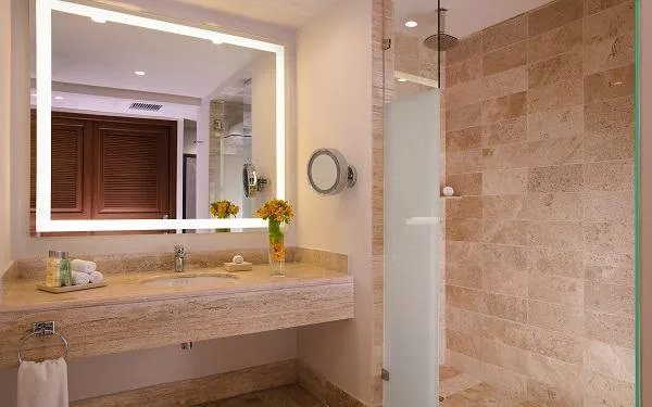 جناح بريميوم بسرير مزدوج بإطلالة على الحديقة، Dreams Sapphire Resort And Spa 2/2