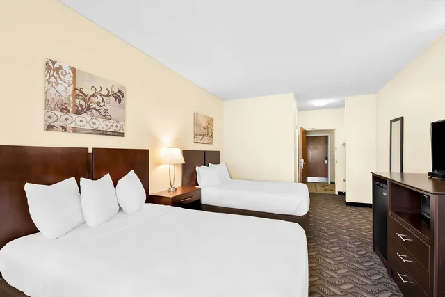 Room, 2 Double Beds, Best Western Nebraska City Inn 1/4