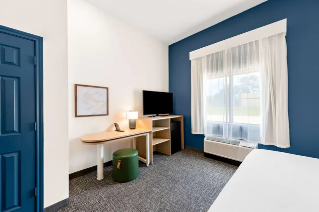 غرفة بسرير مزدوج لذوي الإعاقة، Spark by Hilton Longview 3/4