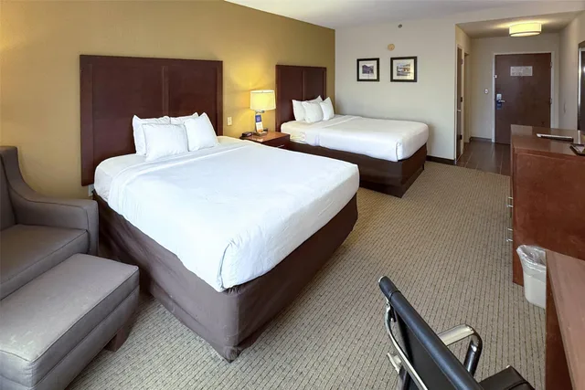 غرفة بسريرين كوين، Comfort Inn & Suites Rogersville 7/10