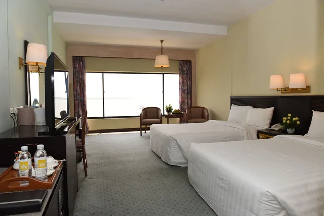 غرفة ديلوكس بسرير كينج بإطلالة على المدينة، Cambodiana Hotel 9/10