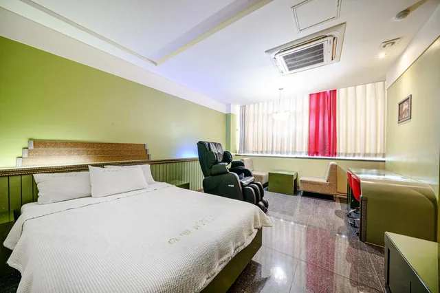 Vip, Queen Bed، Ambassador 1/7