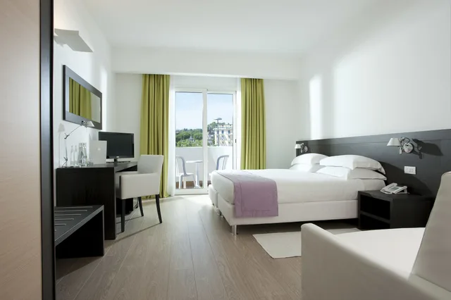 غرفة كومفورت بسريرين منفصلين، Hotel Aurora 3/6