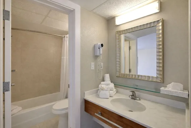 جناح استوديو ديلوكس بسريرين كوين بإطلالة على البحر، Beachview Inn Clearwater Beach 8/10