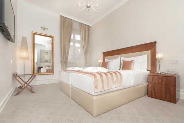 جناح سوبيريور، Le Premier Boutique Hotel 1/3