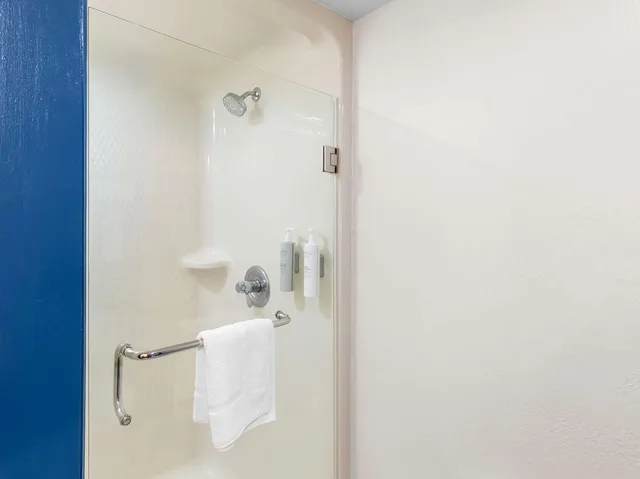 غرفة بسريرين كوين، Spark by Hilton Augusta 6/6