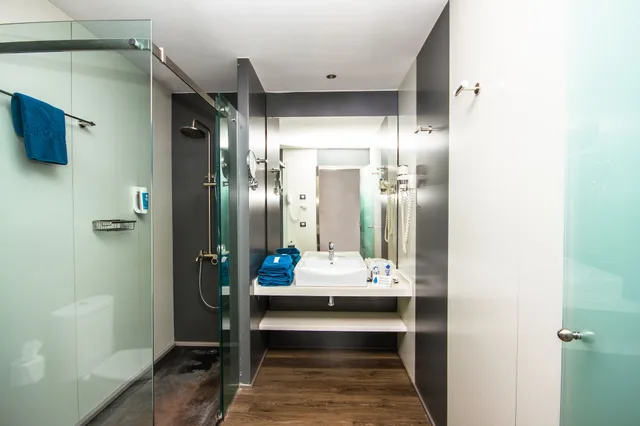 Junior Suite, Studio, Twin Beds، Servatur Casablanca Suites & Spa - Adults Only 9/10