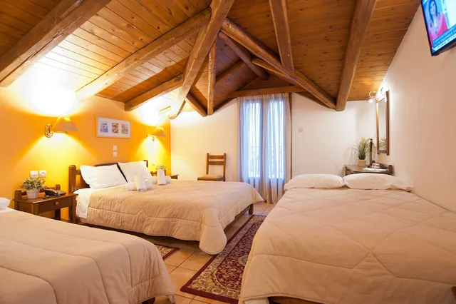 غرفة عائلية بسرير مزدوج وسريرين منفصلين، Pan Hotel 3/8