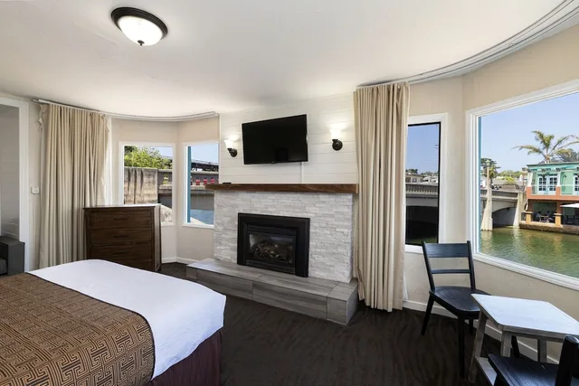 جناح بسريرين كوين وسريرين مزدوجين، Capitola Venetian Hotel 5/10