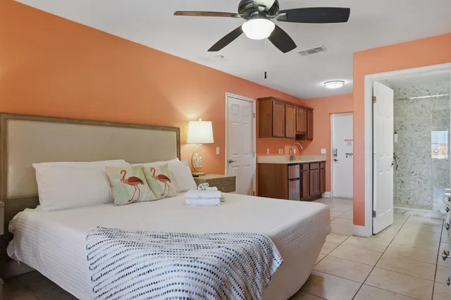 Presidential, Cottage, Coco Sands Beachside Cottages 3/10