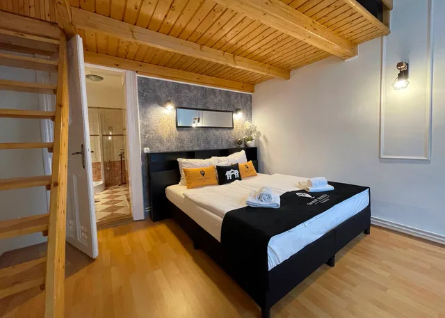 Economy, Apartment, Indoor Building، Smart Hotel Budapest 1/3