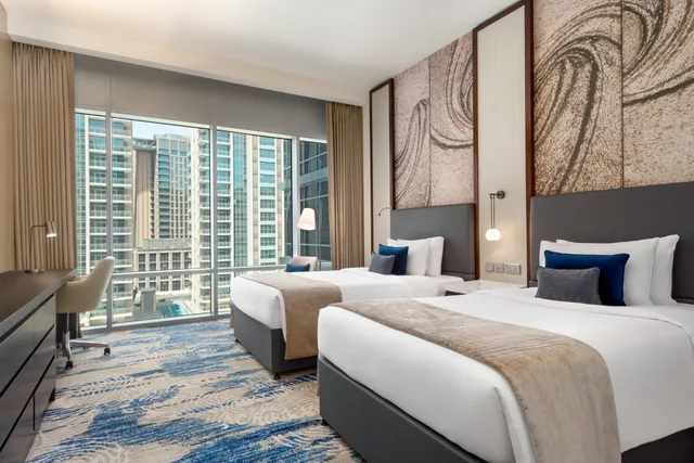 غرفة سوبيريور بسرير فردي، Novotel Dubai Gold District 1/10