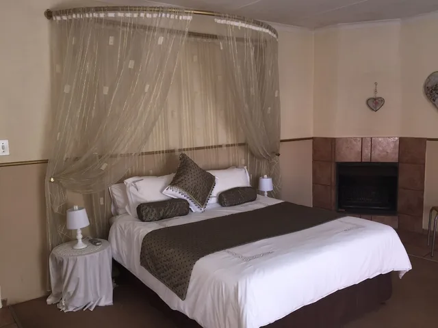 Honeymoon, Suite, Queen Bed, Elsje's Country Inn 1/2