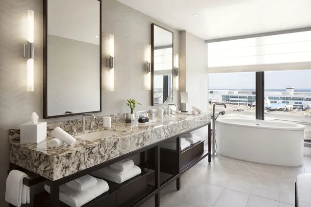 جناح ركني بسرير كينج، Grand Hyatt At Sfo 3/3