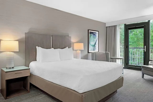 غرفة قياسية بسرير كوين بحوض استحمام، Best Western Plus Agate Beach Inn 1/6