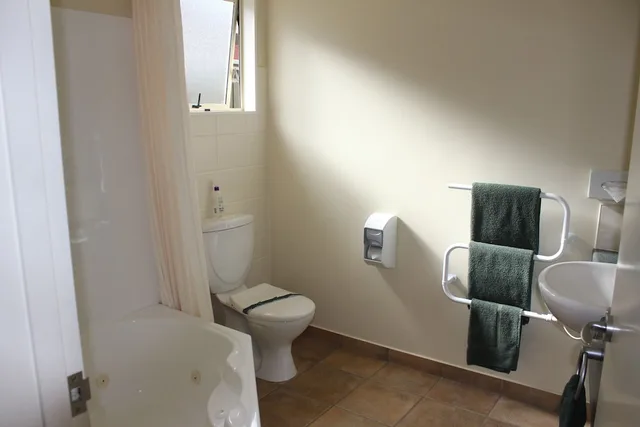 1 Bedroom, Spa, 1 King and 1 Single Beds، Bks Egmont Motor Lodge 5/5