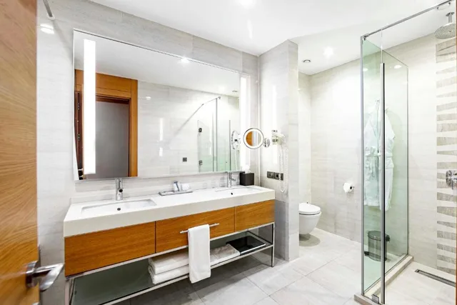 غرفة بسرير كينج بإطلالة على المدينة، Holiday Inn Baku 4/6