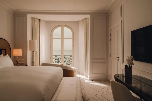 Premium, King Bed, Carlton Cannes, a Regent Hotel 3/5