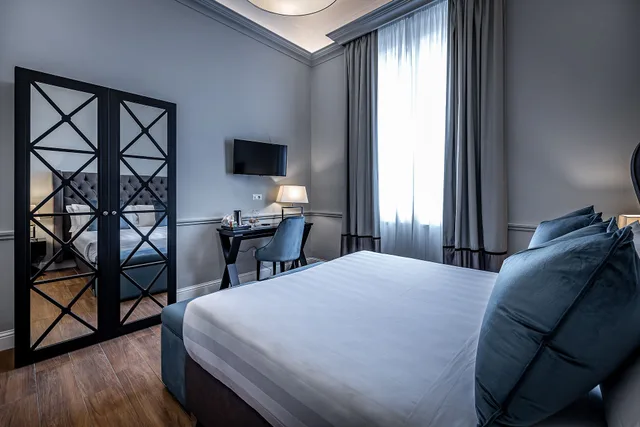 غرفة سوبيريور ثلاثية، Hotel Ungherese 2/5