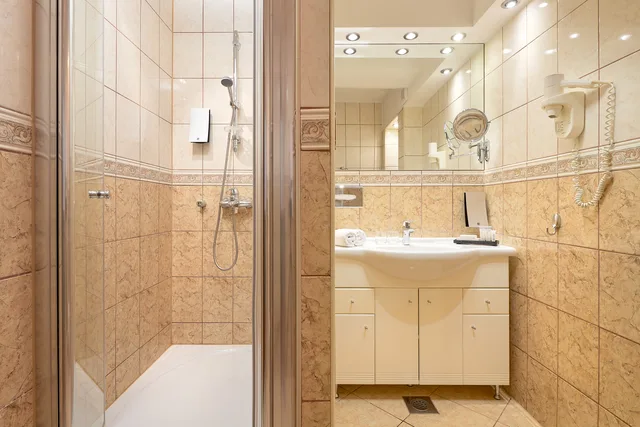 جناح جونيور بإطلالة على البحر بشرفة، Villa Andrea 1/1