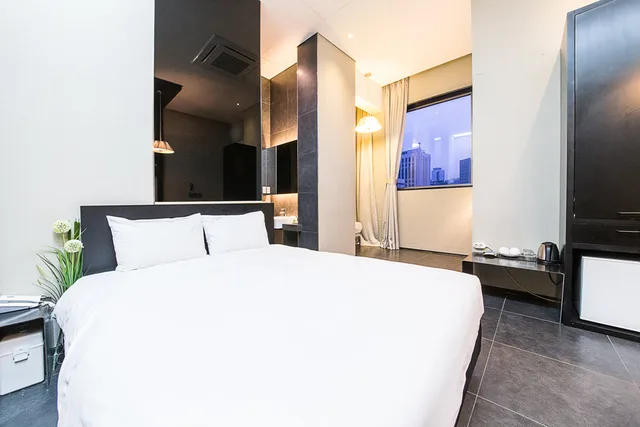 Deluxe, Twin Beds, Starhills Hotel 2/7